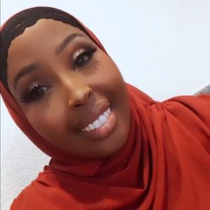 Meet your Posher, Shukria